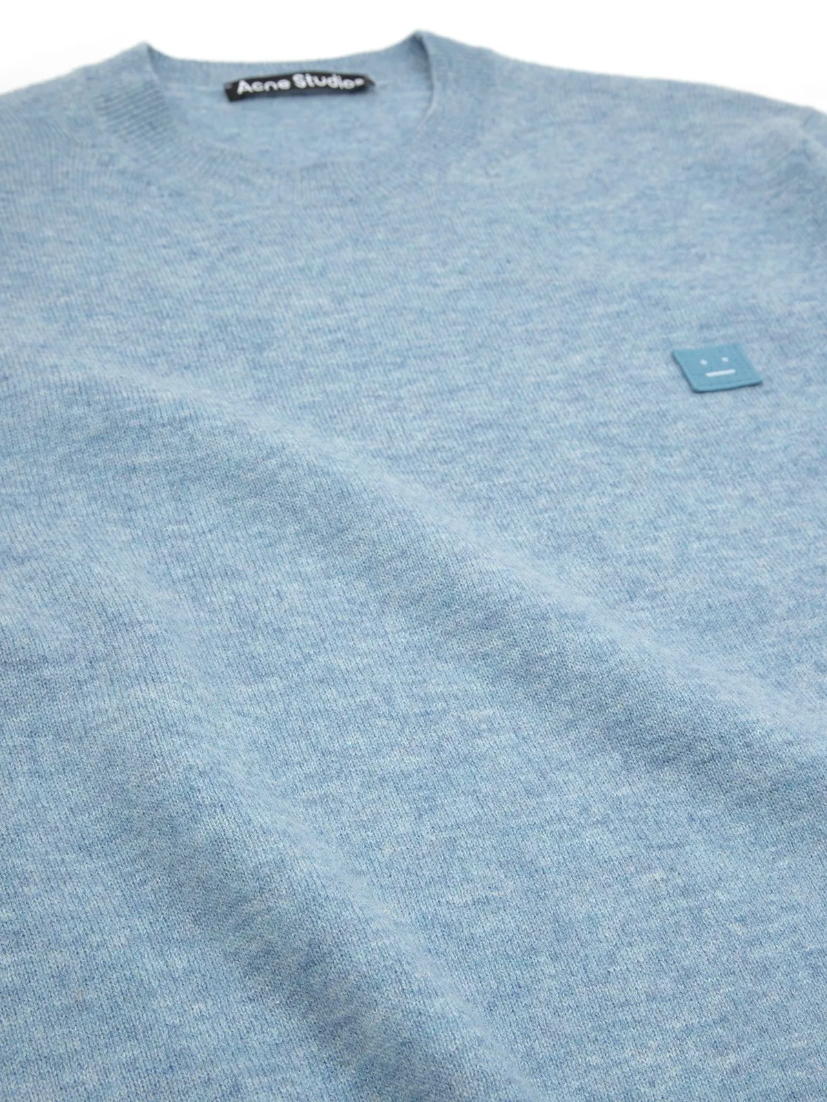 Acne Studios  |V-neck & Crew neck