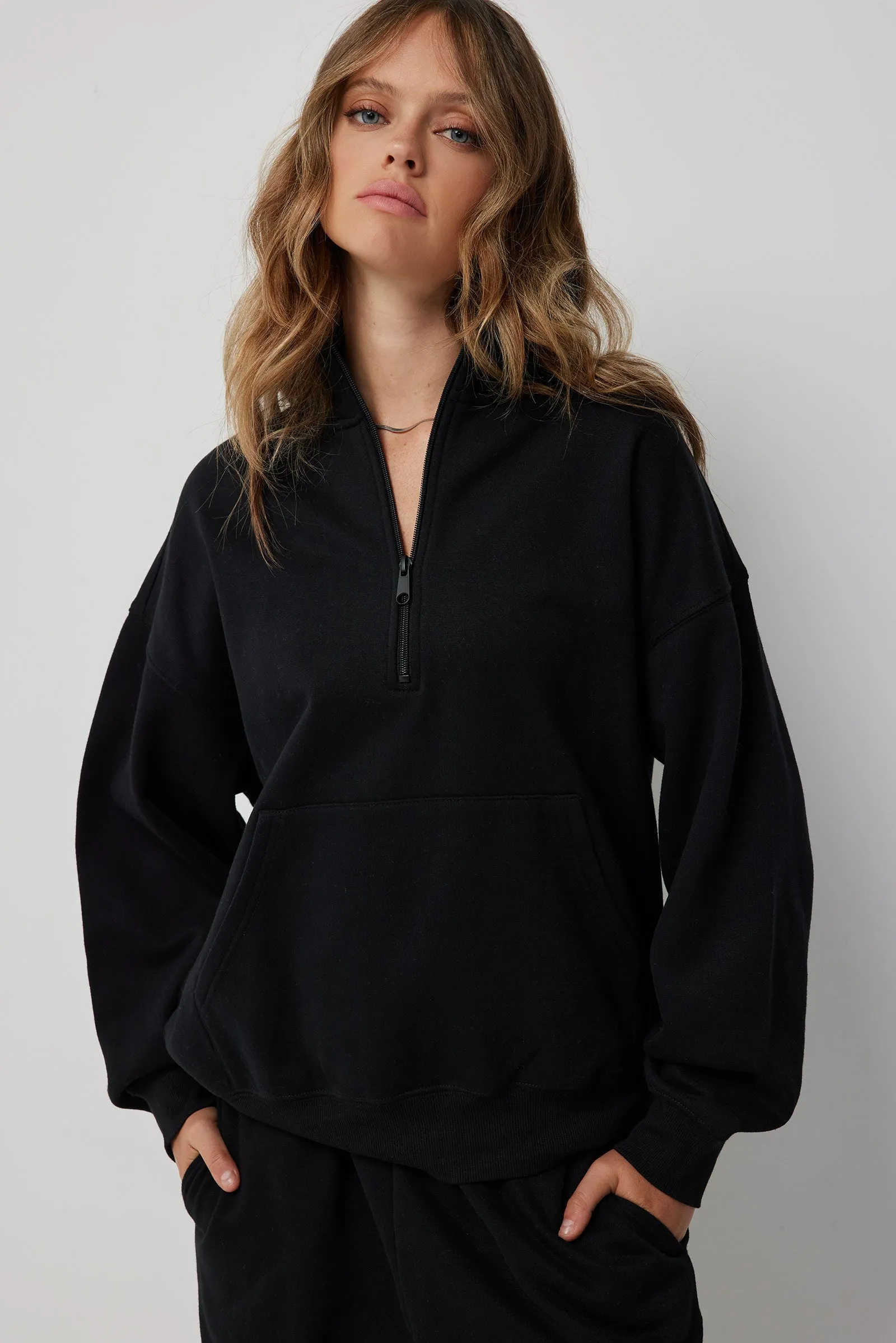 Ardene Ardene Oversized Half-Zip Mock Neck Sweatshirt in | Size | Polyester/Cotton | Eco-Conscious