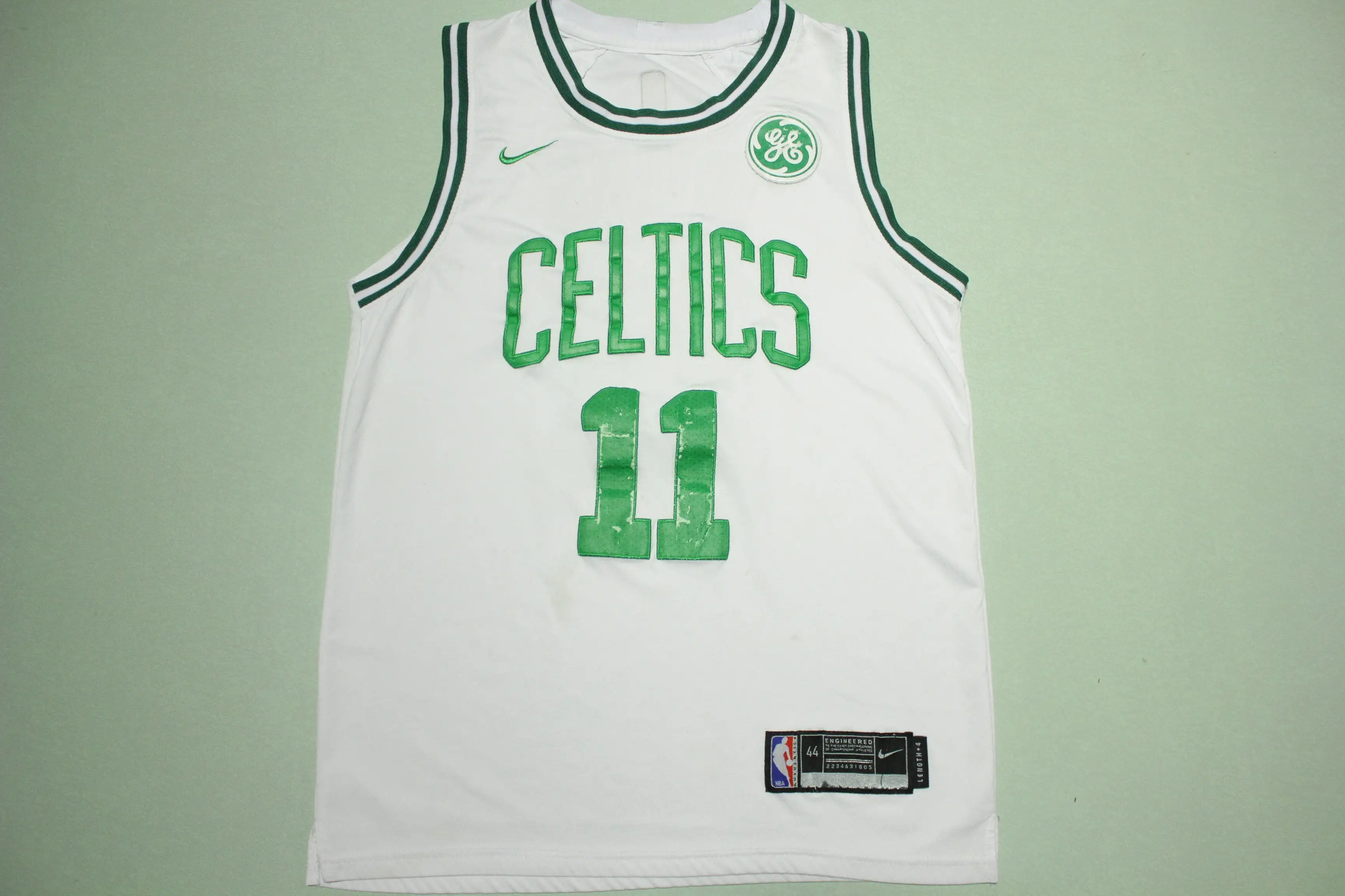 Kyrie Irving Boston Celtics #11 Nike 17 GE Patch Basketball Tank Top Jersey