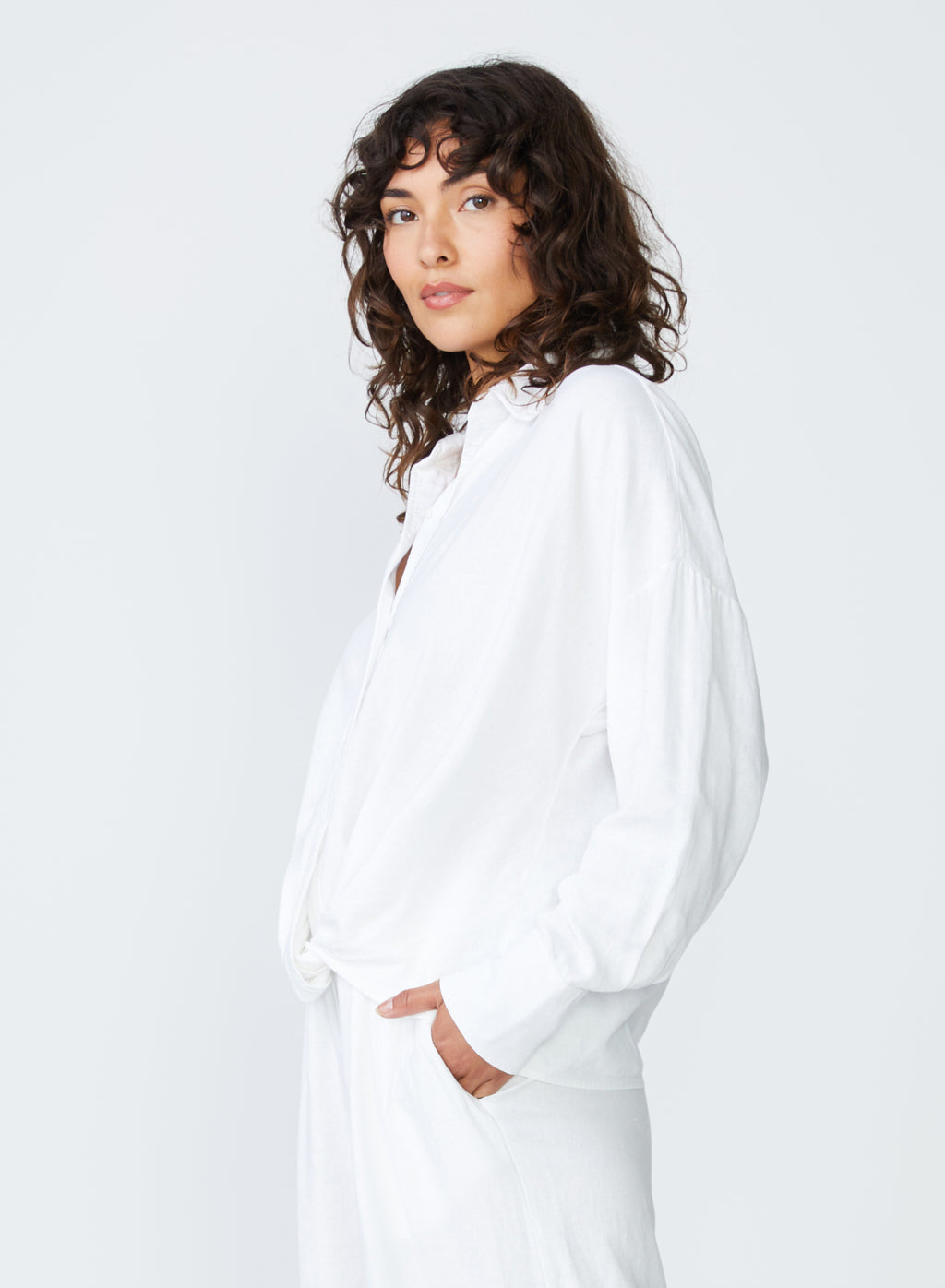 Linen Long Sleeve Front Twist Shirt in White