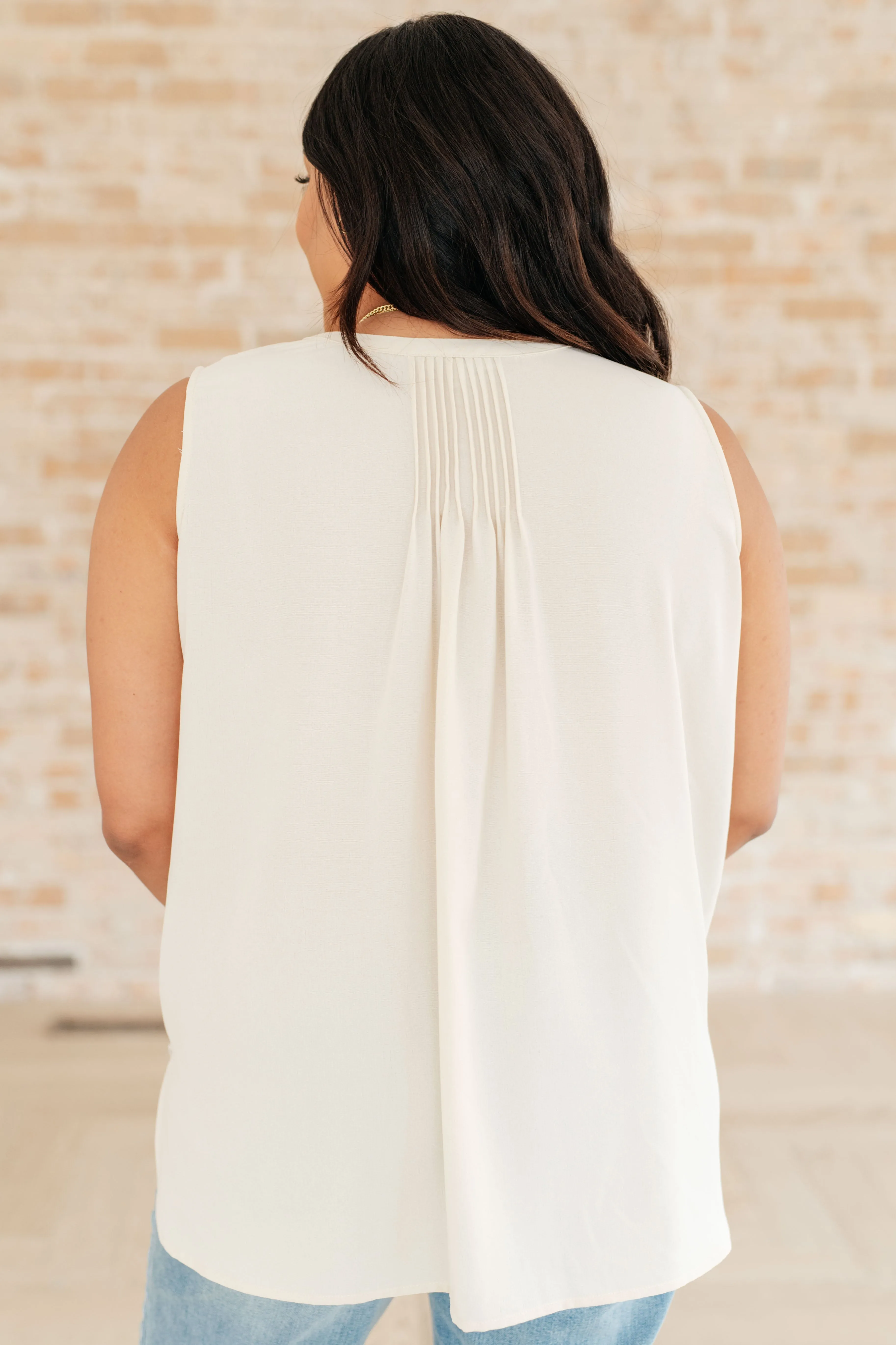 Linsney Sleeveless Blouse