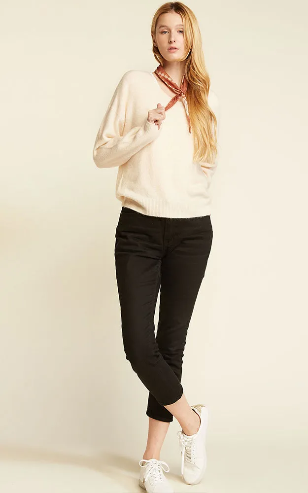 SM1954 Basic V-neck Sweater