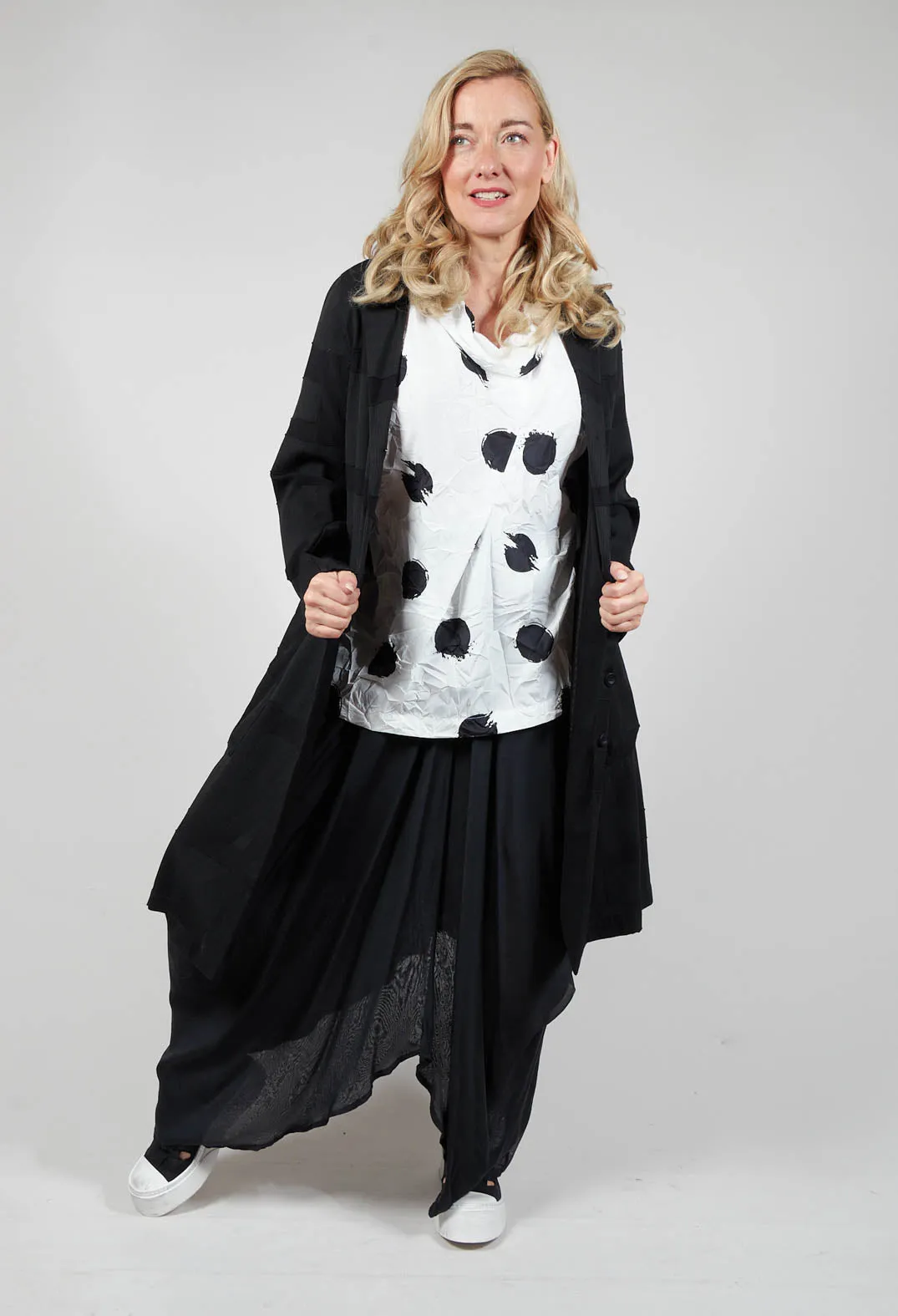 Three Quarter Sleeve Polka Top in Black and White