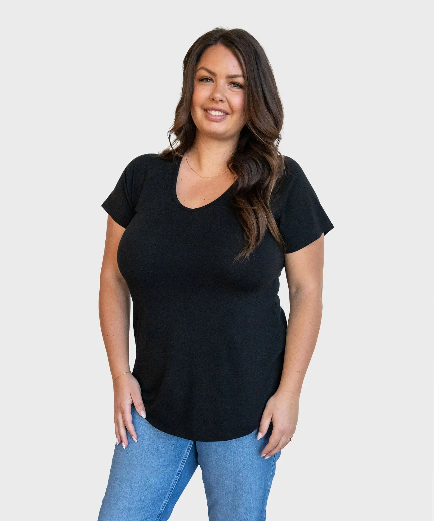 Ula V-neck Tee